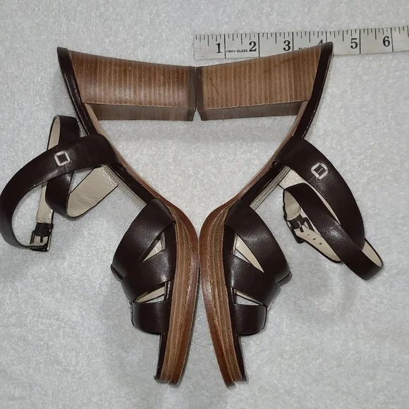 Brooks Brothers Strap Block Heel Sandals Size 10 - Picture 3 of 6
